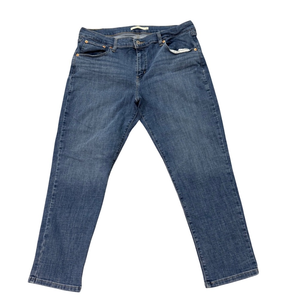 Levis Boyfriend Jeans Womens 32 Medium Wash Blue Mid Rise Straight Leg Denim